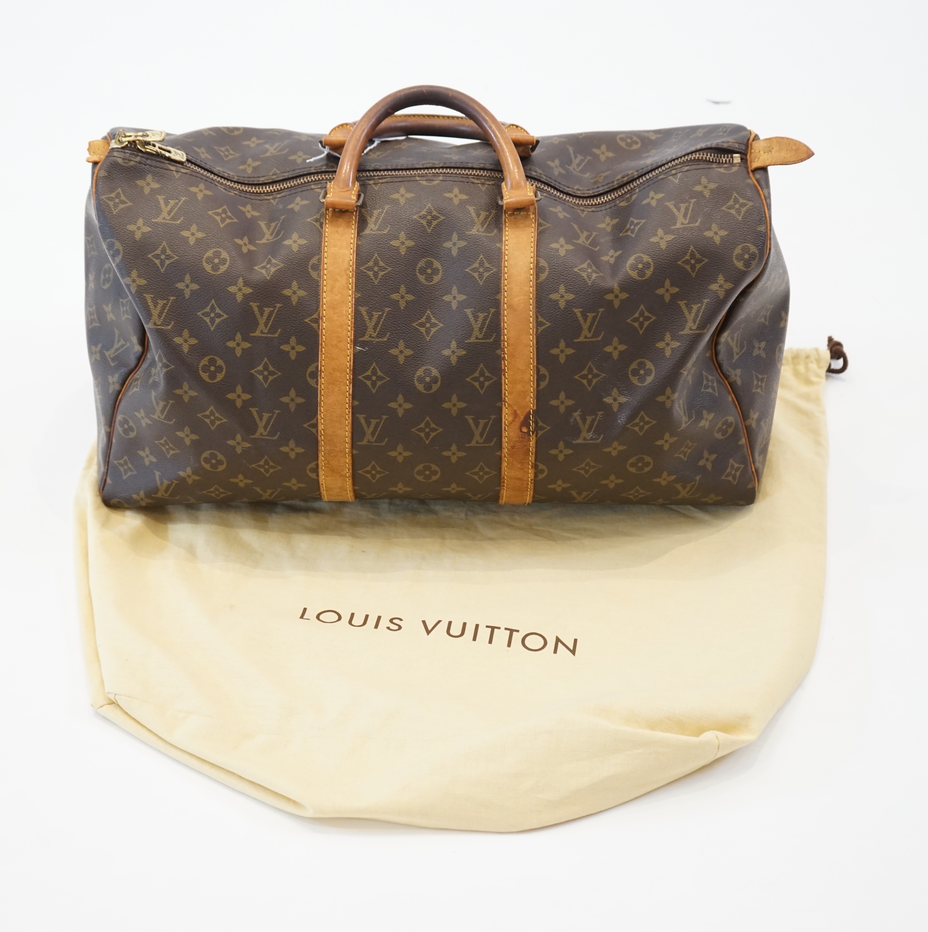 A Louis Vuitton Speedy 40 bag width 22cm, length 51cm, height 28cm